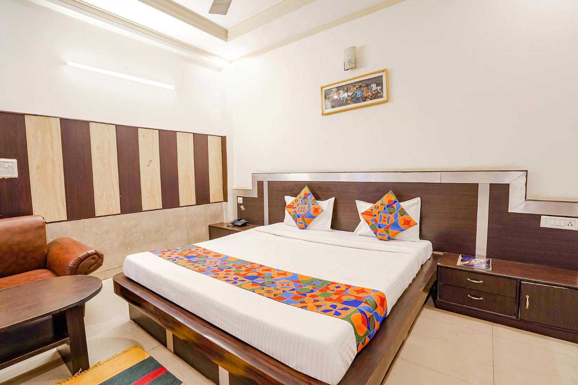 Fabhotel Prashant Palace Mysore Exterior photo
